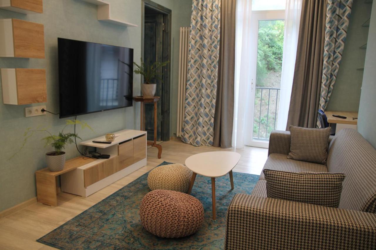 Cozy Apartment In Vake Tbilisi Eksteriør billede